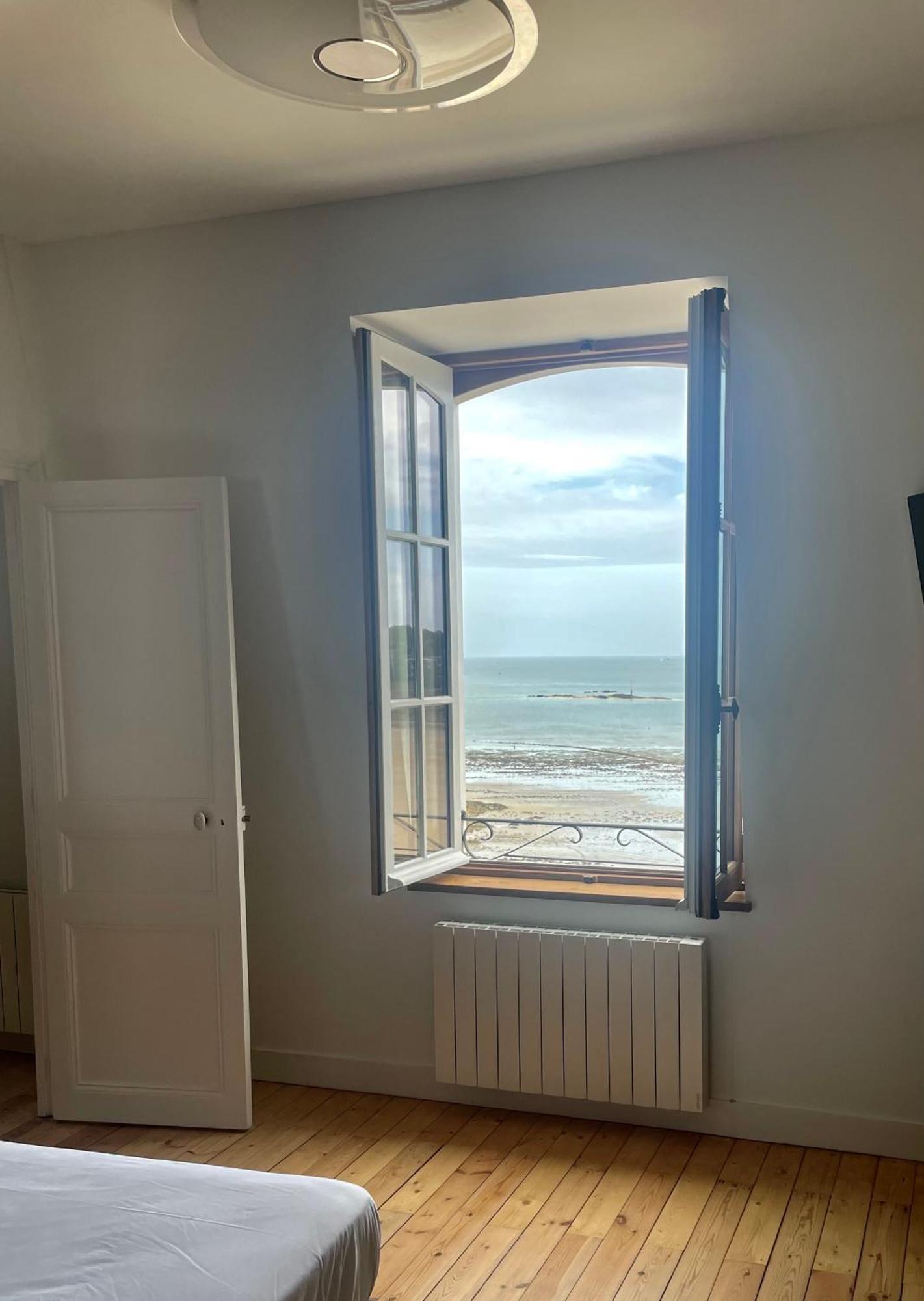 Le Royal XIX Vue Mer 212 Dinard Exterior foto