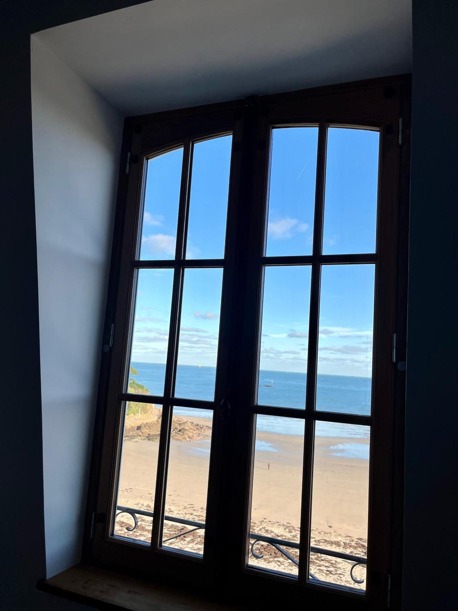 Le Royal XIX Vue Mer 212 Dinard Exterior foto
