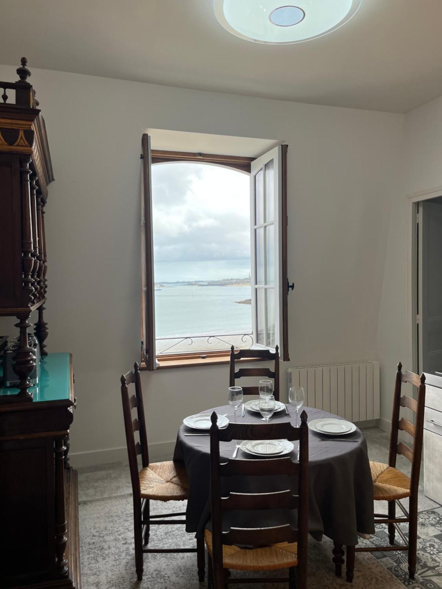Le Royal XIX Vue Mer 212 Dinard Exterior foto